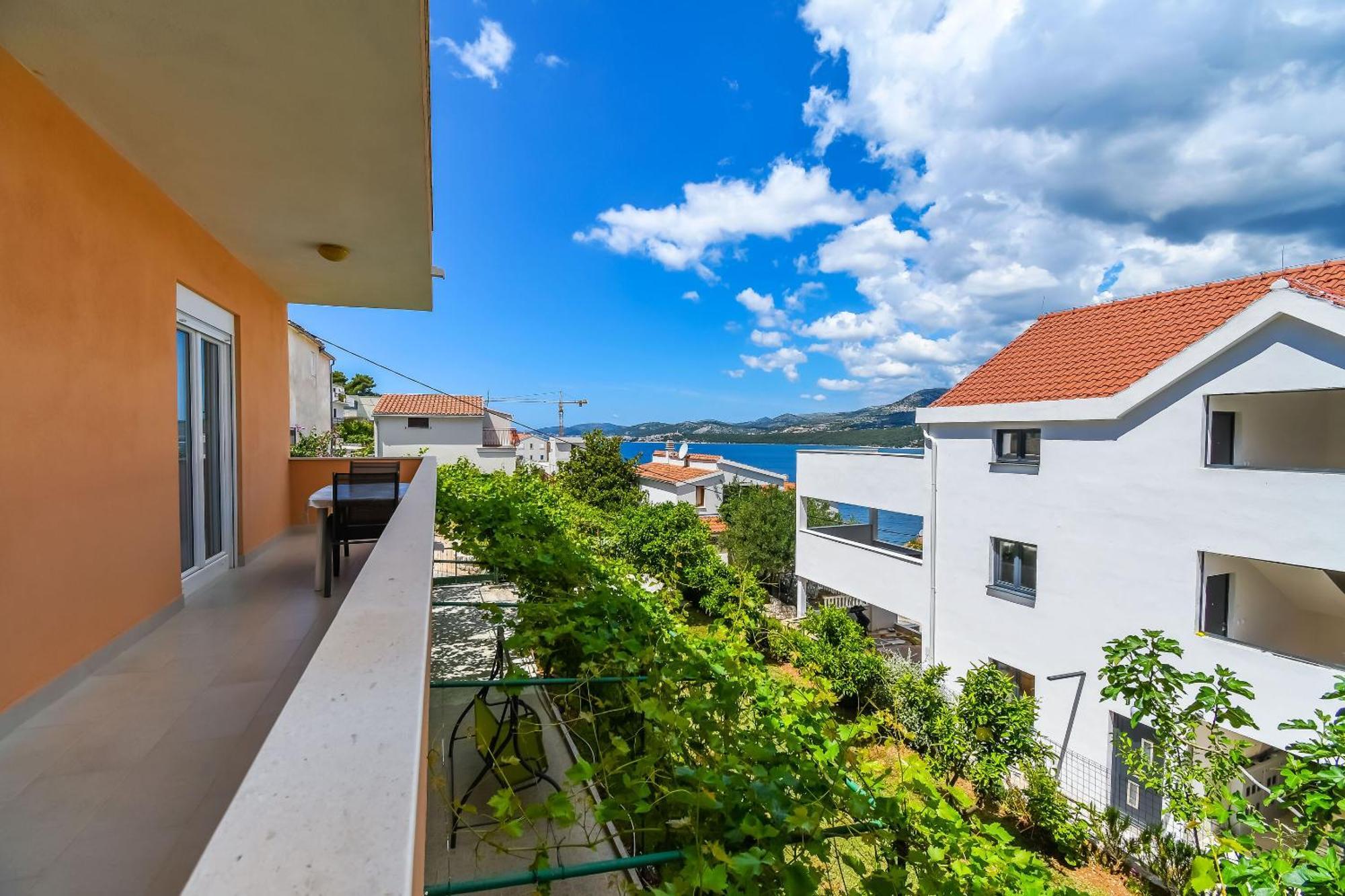 Apartments Tonka Donji Okrug  エクステリア 写真