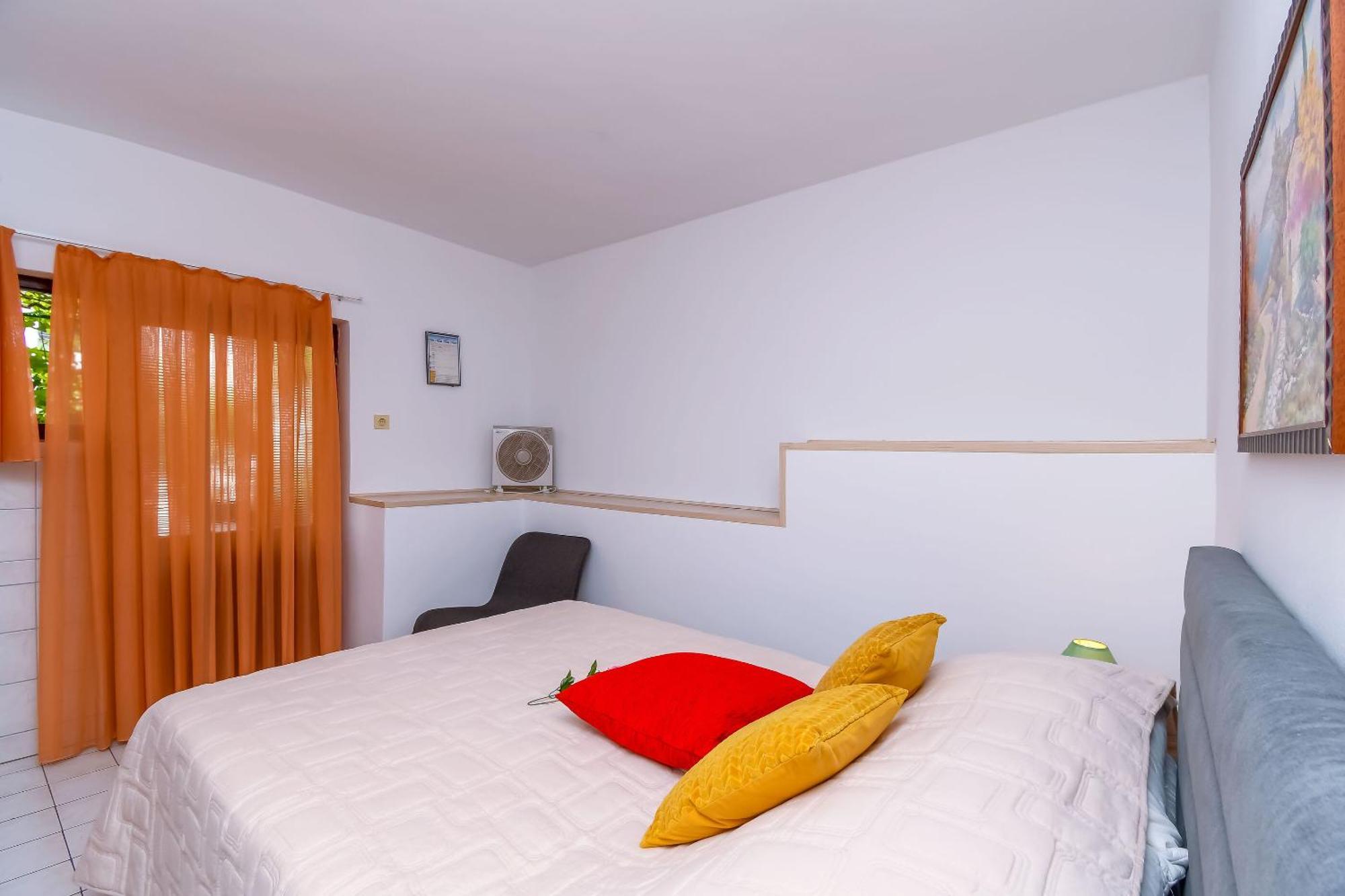 Apartments Tonka Donji Okrug  エクステリア 写真