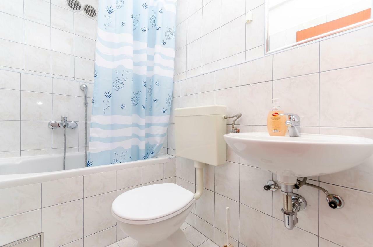Apartments Tonka Donji Okrug  エクステリア 写真